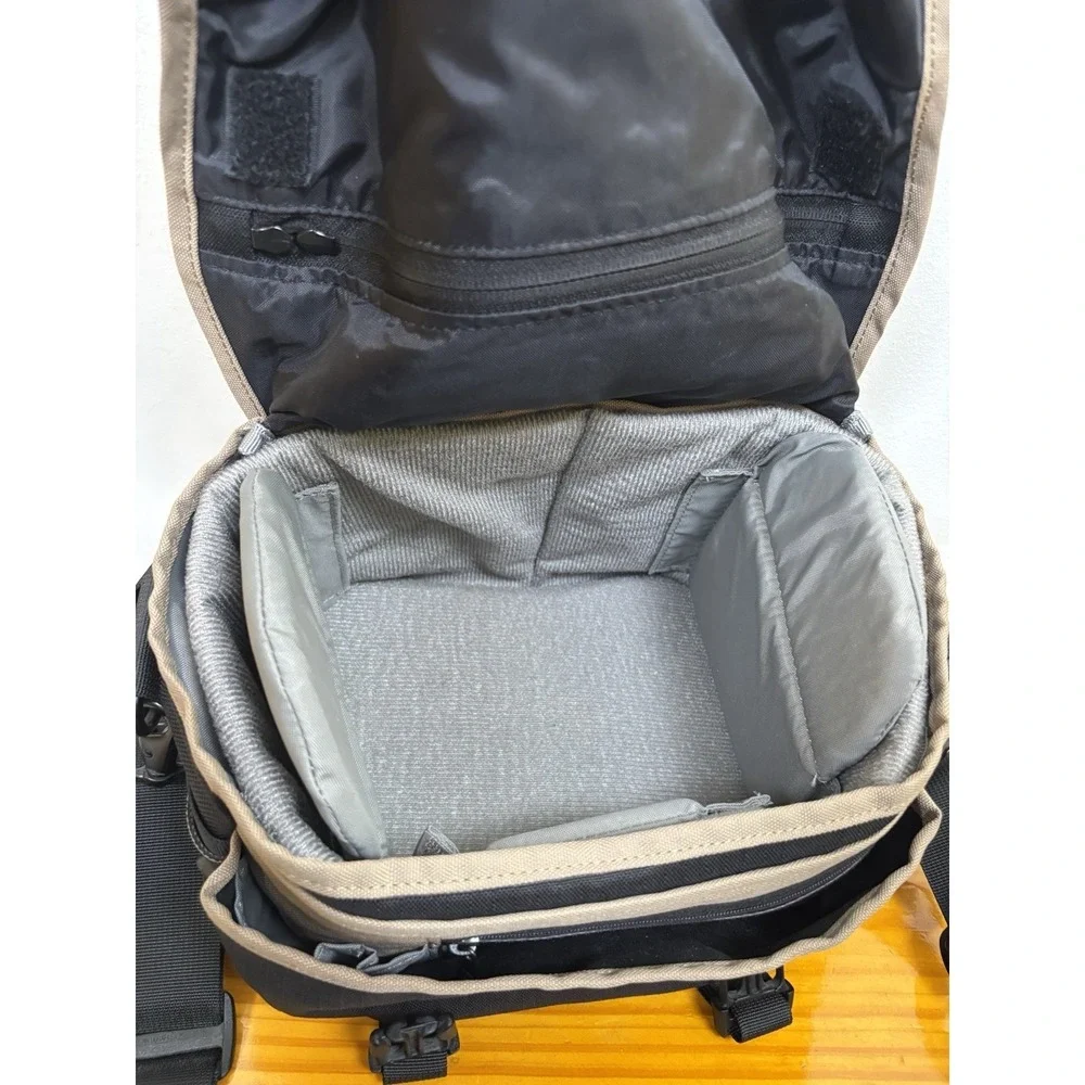 Lowepro Street & Field Reporter 100 AW Soft Camera Case with Adjustable Strap